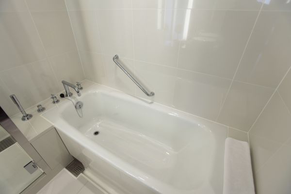 Bathtub Repair in Saint Joseph
